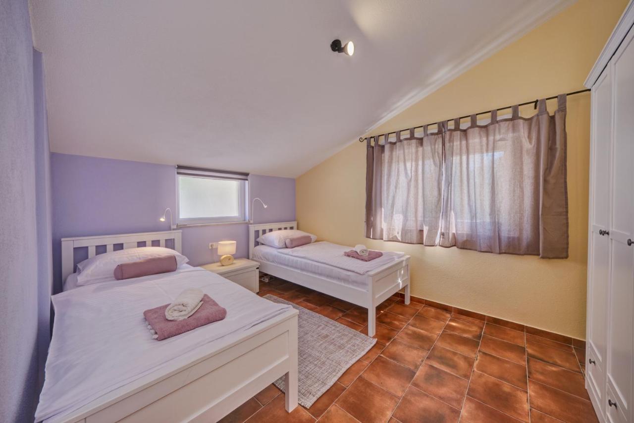 Anovi Holiday Homes By Litto Traù Esterno foto