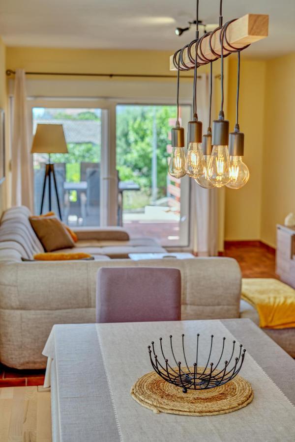 Anovi Holiday Homes By Litto Traù Esterno foto