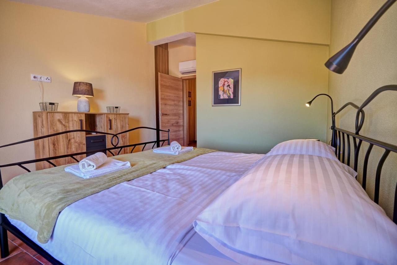 Anovi Holiday Homes By Litto Traù Esterno foto