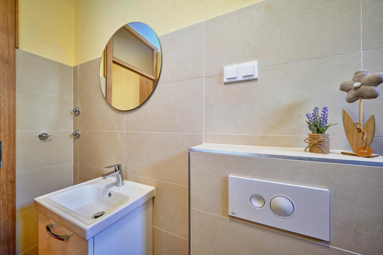 Anovi Holiday Homes By Litto Traù Esterno foto