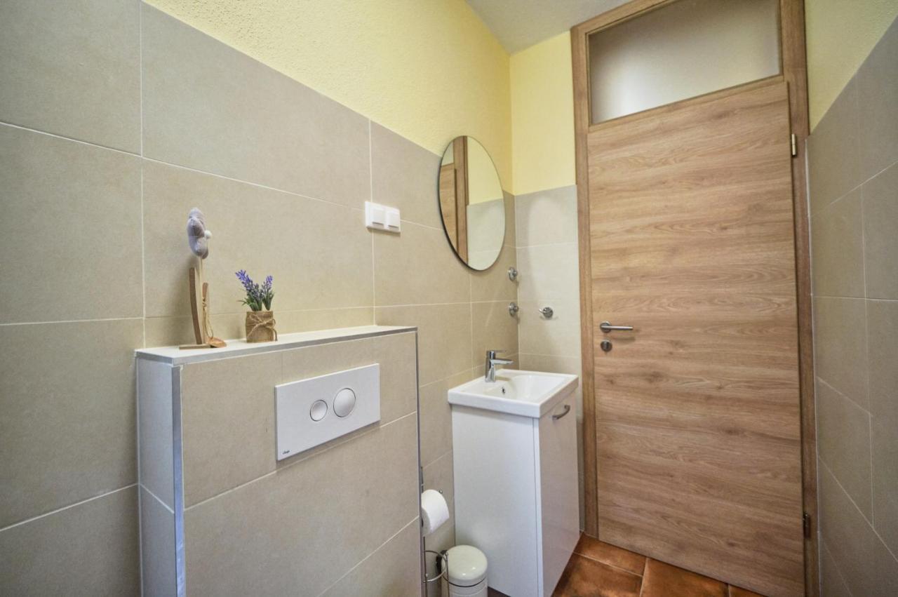 Anovi Holiday Homes By Litto Traù Esterno foto
