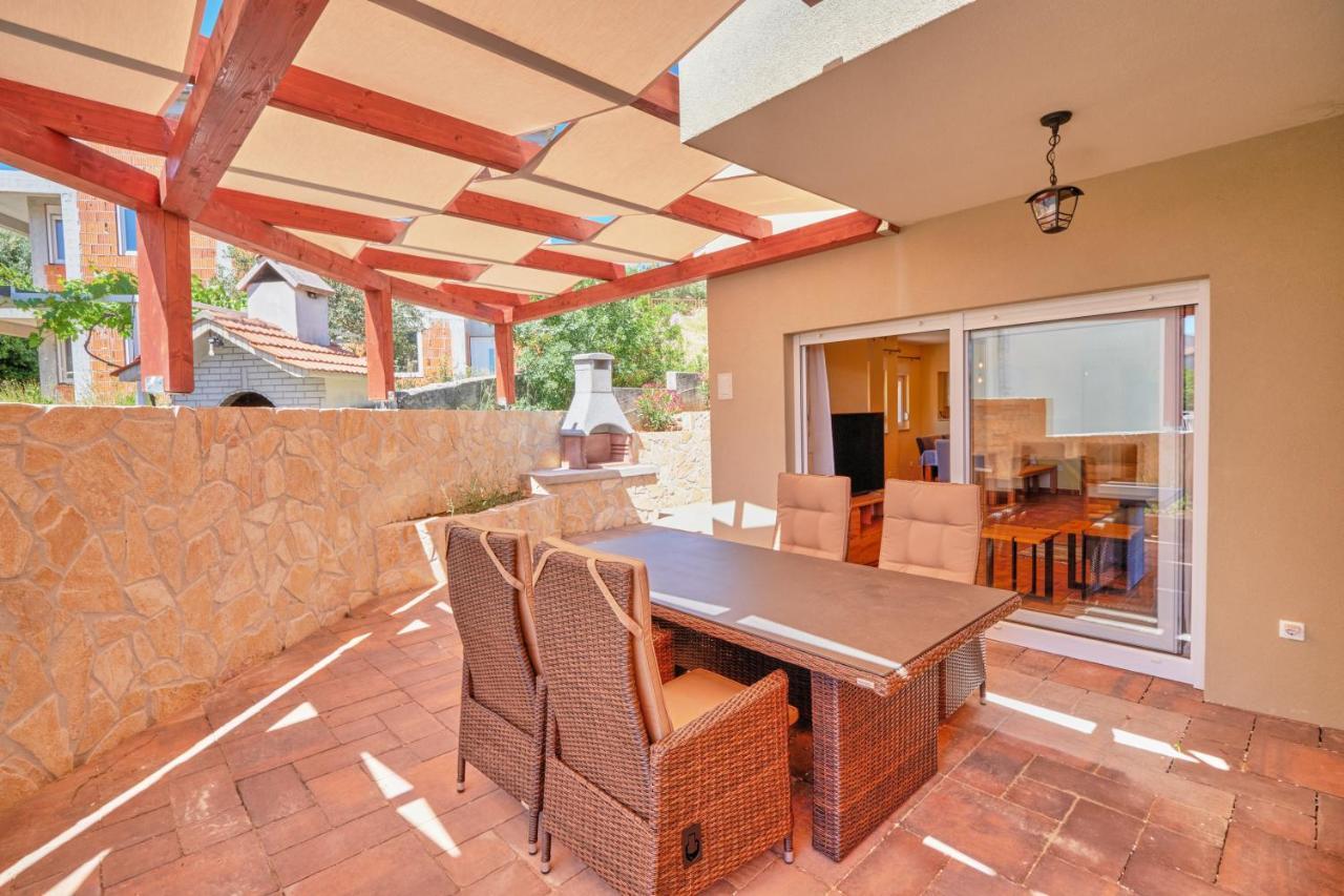 Anovi Holiday Homes By Litto Traù Esterno foto